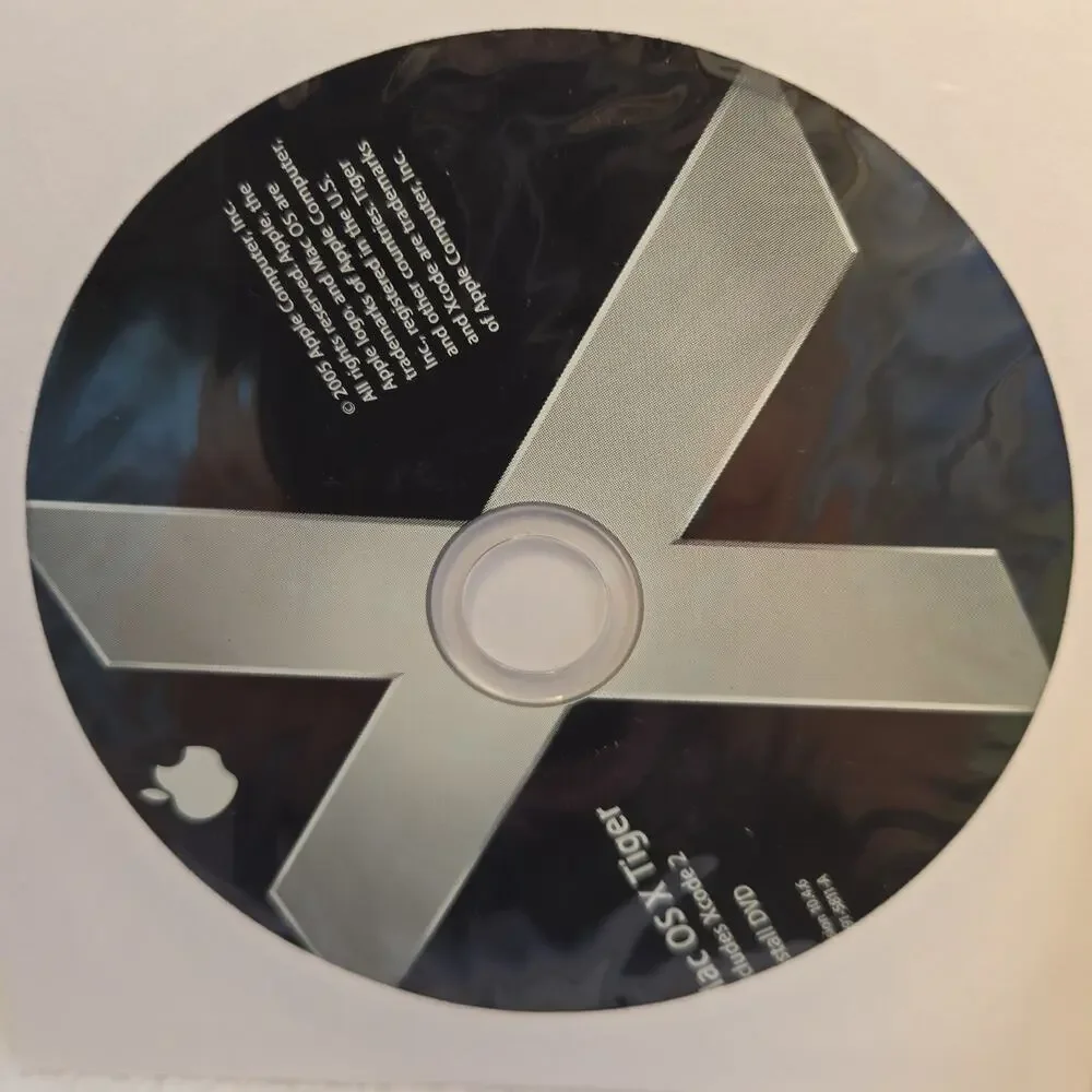Boxed Apple Mac OS X 10.4 Tiger
